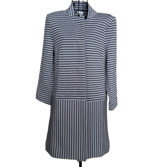 CABI Style #5474 Blue Dappled Striped Car Coat, Size S - Picture 4 of 9